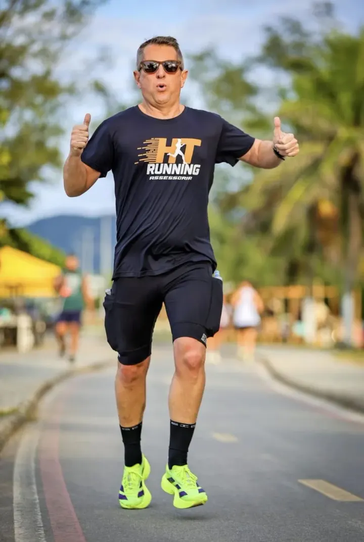 Luís Carlos correndo, foto enviada com sua avaliação